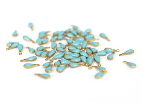 Acheter breloque petite goutte émaillée bleu turquoise