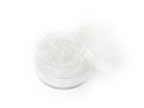 Créez des bijoux avec ces perles heishi en plastique transparent !